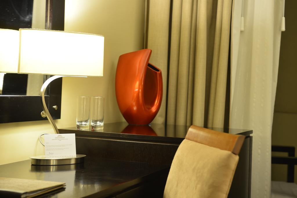 Howard Johnson Plaza Resort Lujan  Ruang foto