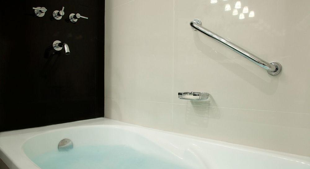 Howard Johnson Plaza Resort Lujan  Bagian luar foto